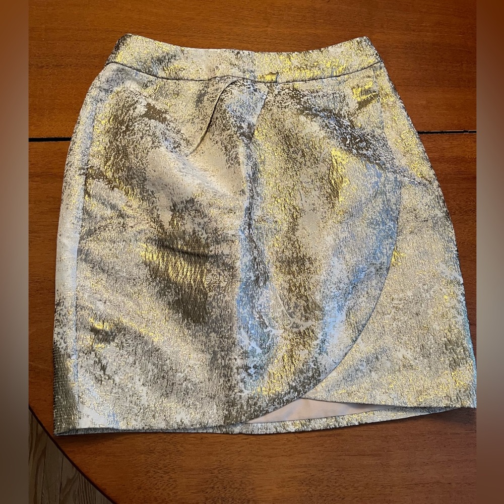 Yumi Metallic Tulip Mini Skirt NWOT